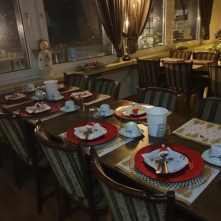 Zur Fredeburg 2* שמאלנברג