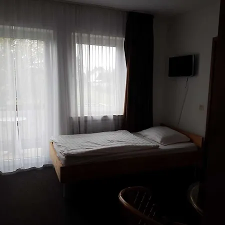 Zur Fredeburg