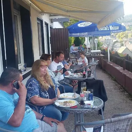 מלון Zur Fredeburg